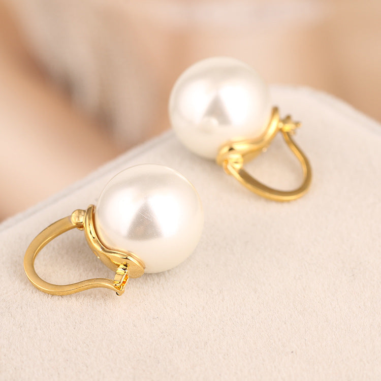 Fashion Explosion Single Pearl Hoop Earring for Women