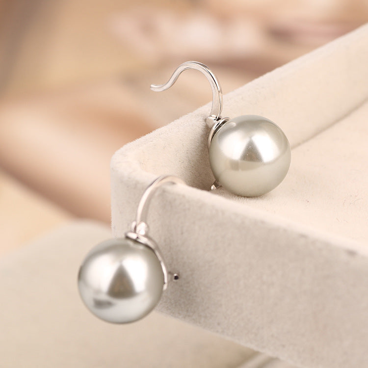 Fashion Explosion Single Pearl Hoop Earring for Women