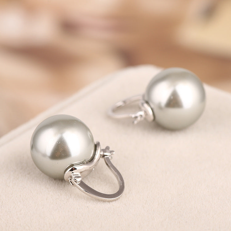 Fashion Explosion Single Pearl Hoop Earring for Women