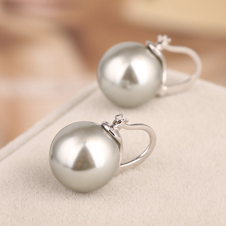 Fashion Explosion Single Pearl Hoop Earring for Women